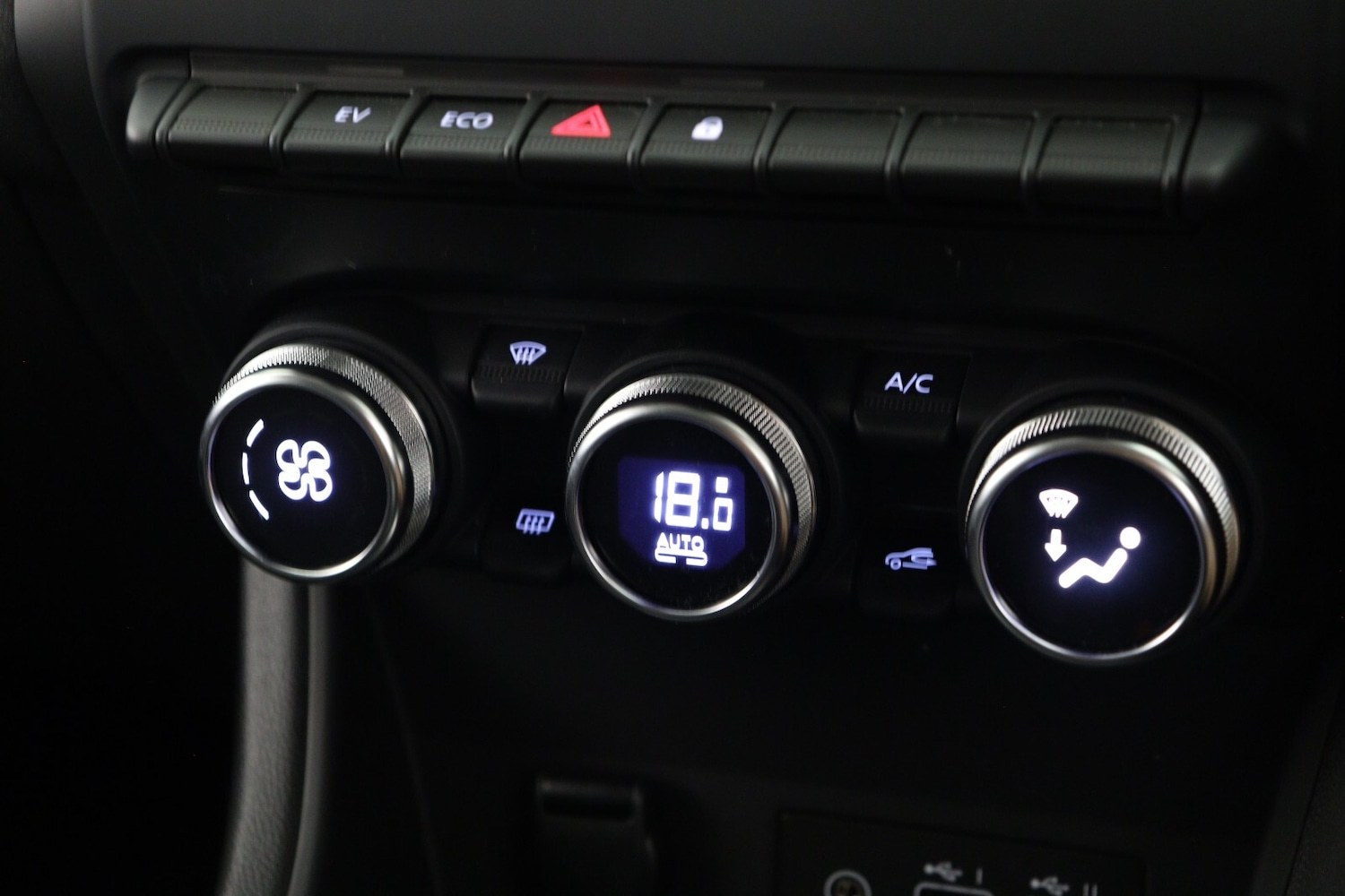 Used Renault Captur 2023 for sale - 76873148: Photo 20