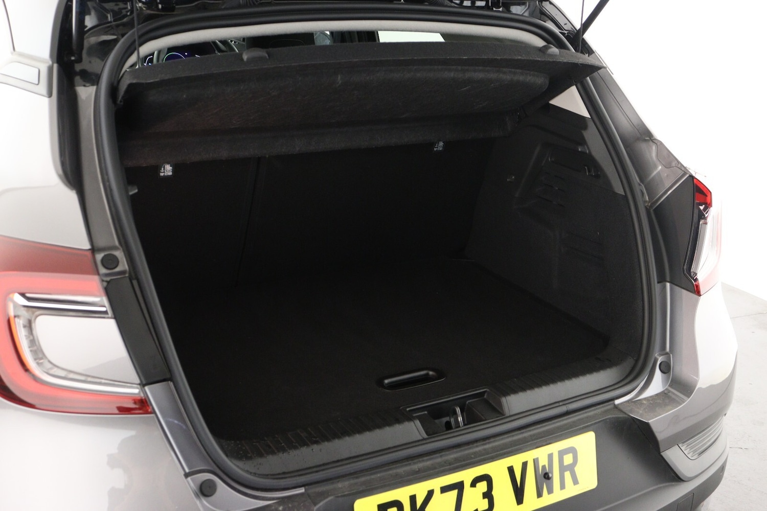 Used Renault Captur 2023 for sale - 76873148: Photo 9