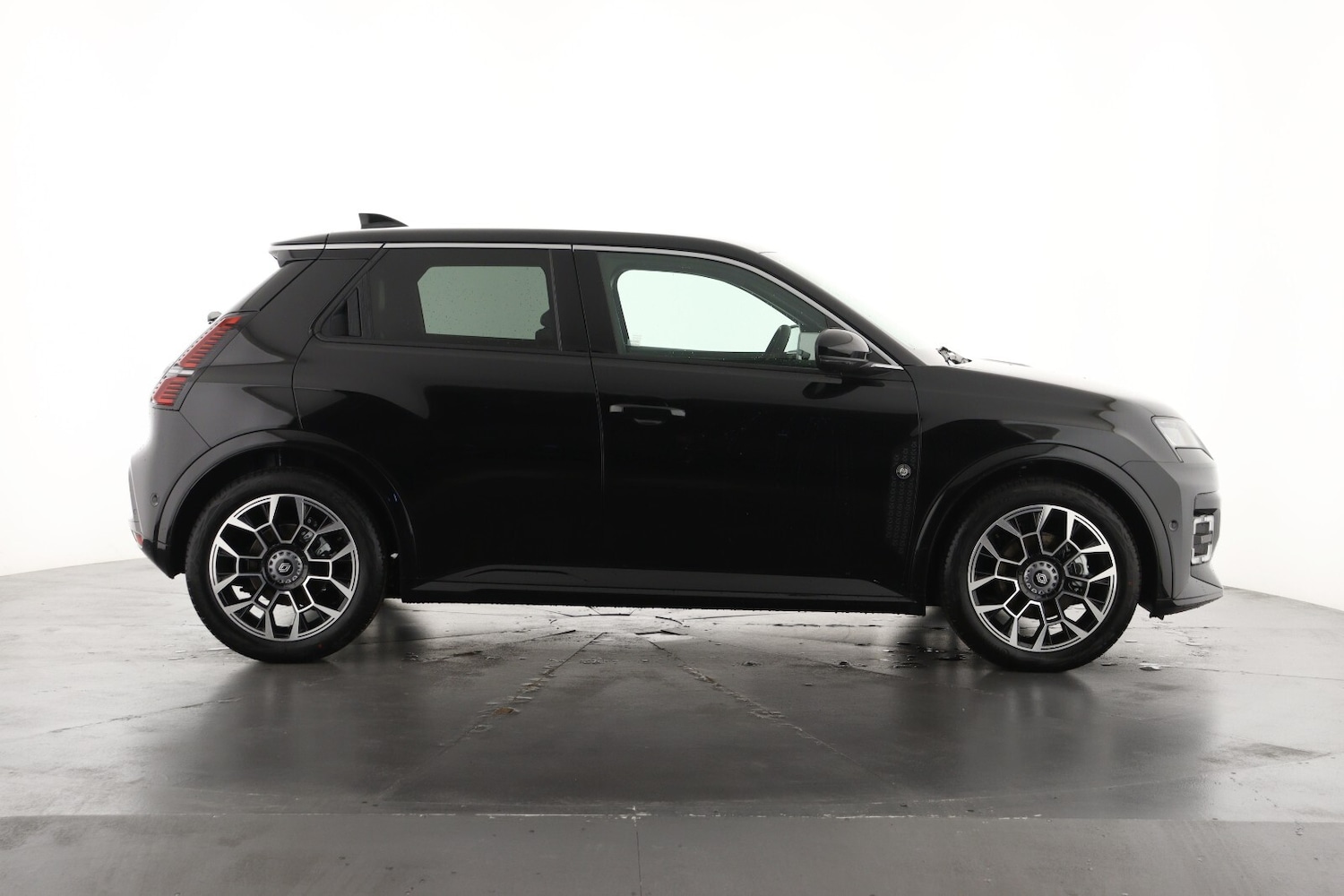 Used Renault 5 2025 for sale - 76871804: Photo 4