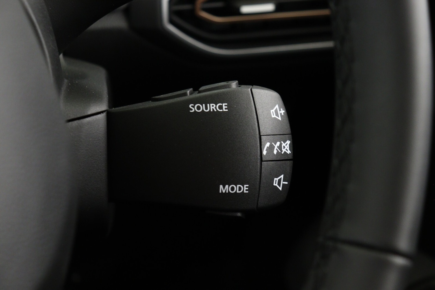 Used Dacia Jogger 2024 for sale - 76328343: Photo 29