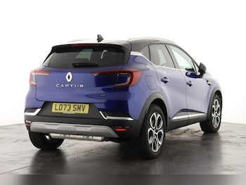 Used Renault Captur 2023 for sale - 76289699: Photo