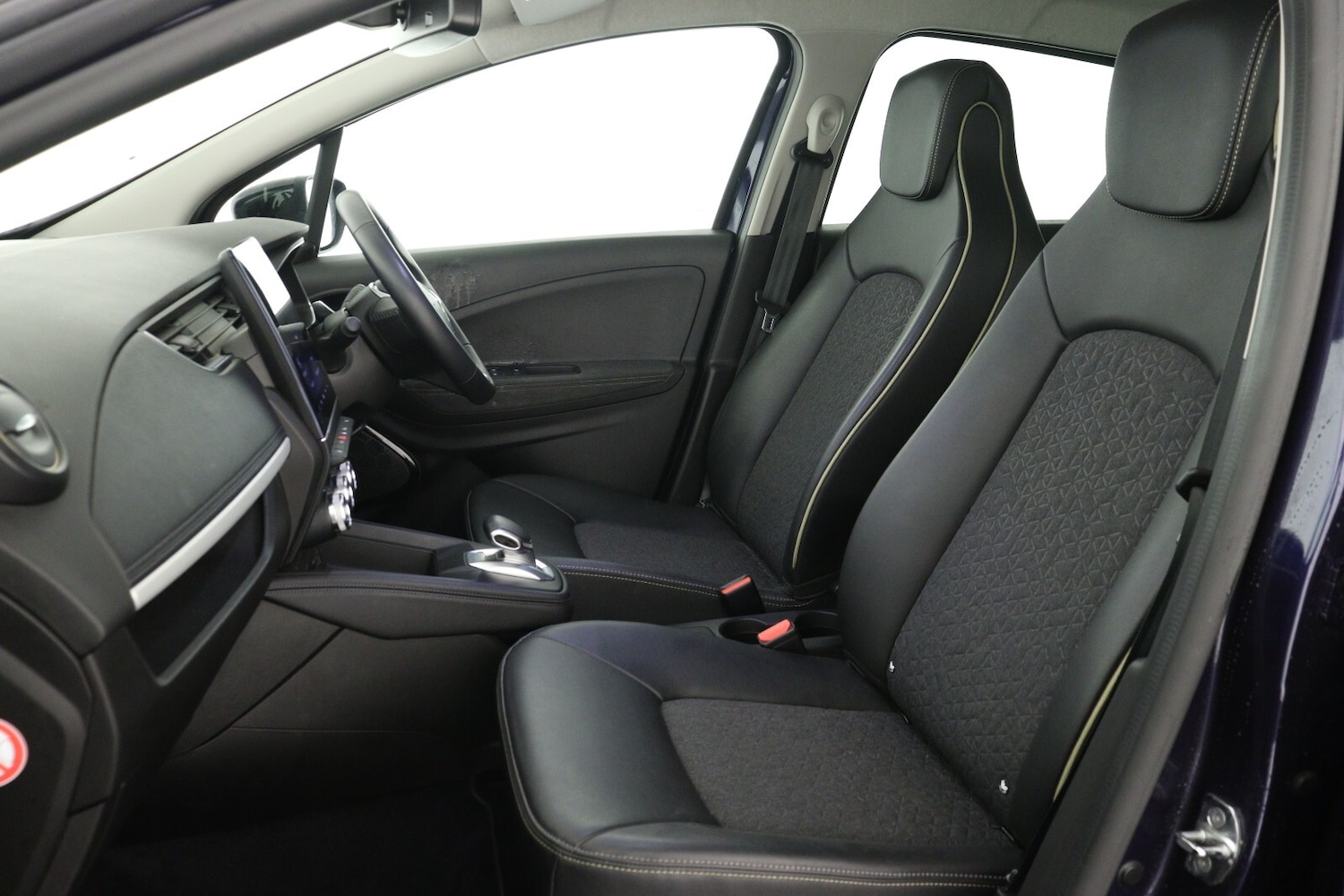 Used Renault Zoe 2022 for sale - 77413951: Photo 11