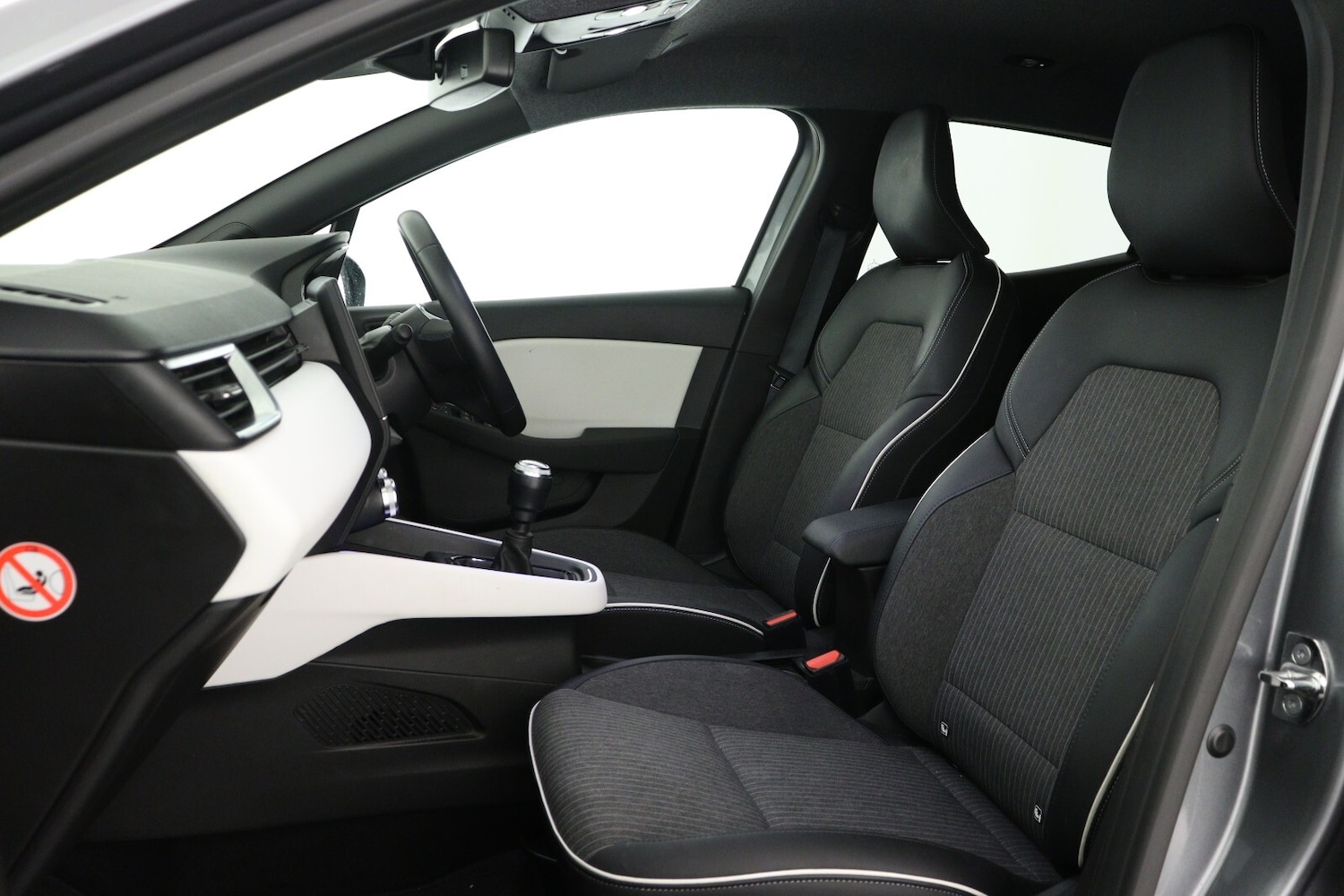 Used Renault Clio 2023 for sale - 76872930: Photo 11