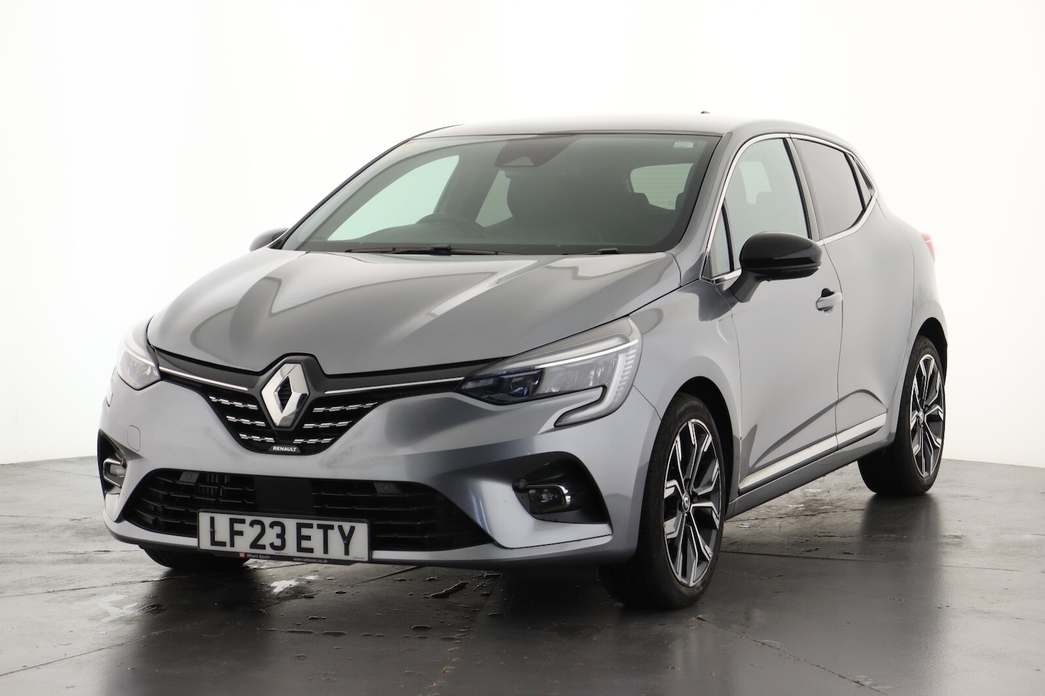 Used Renault Clio 2023 for sale - 76872930: Photo 7