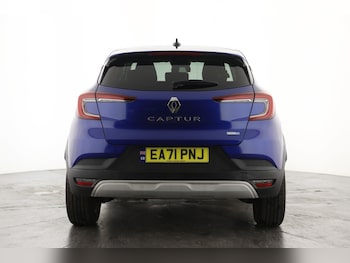 Used Renault Captur 2022 for sale - 76874842: Photo