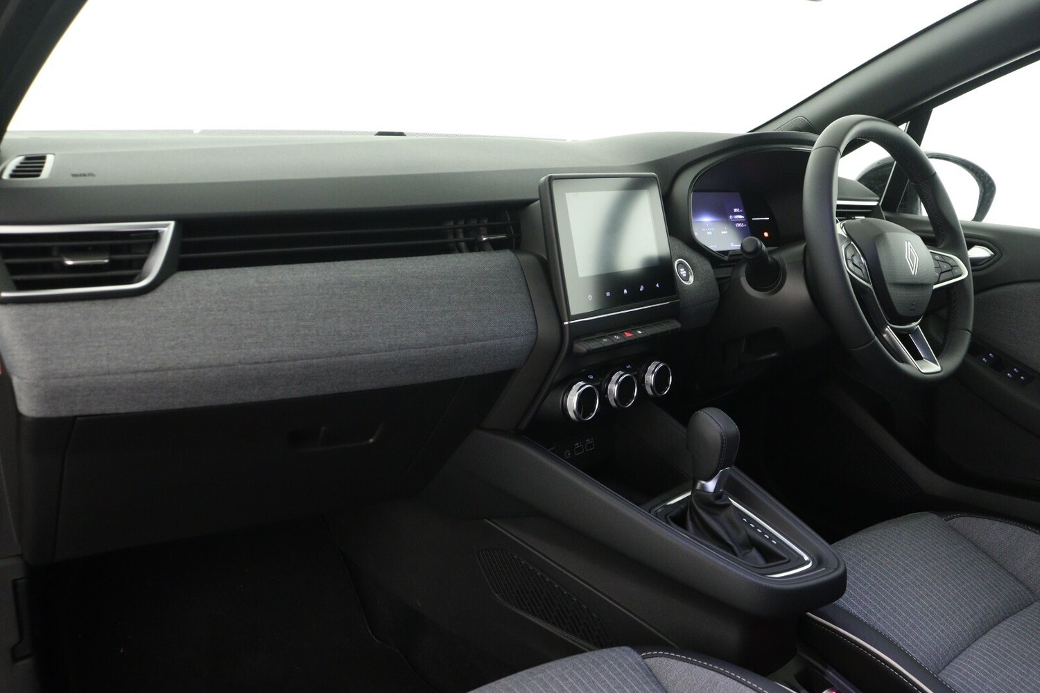 Used Renault Clio 2024 for sale - 77627605: Photo 12