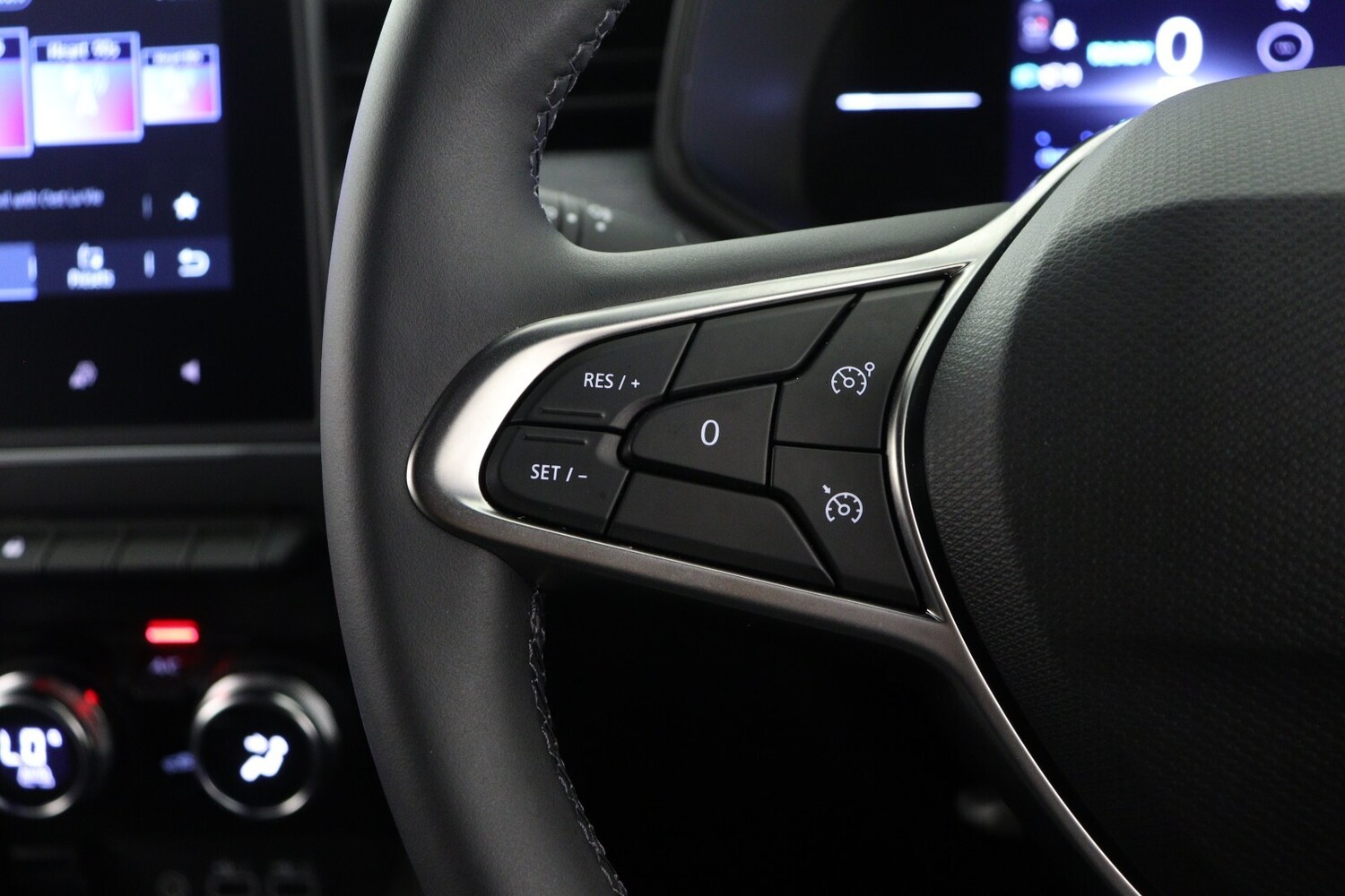 Used Renault Clio 2024 for sale - 77627605: Photo 24