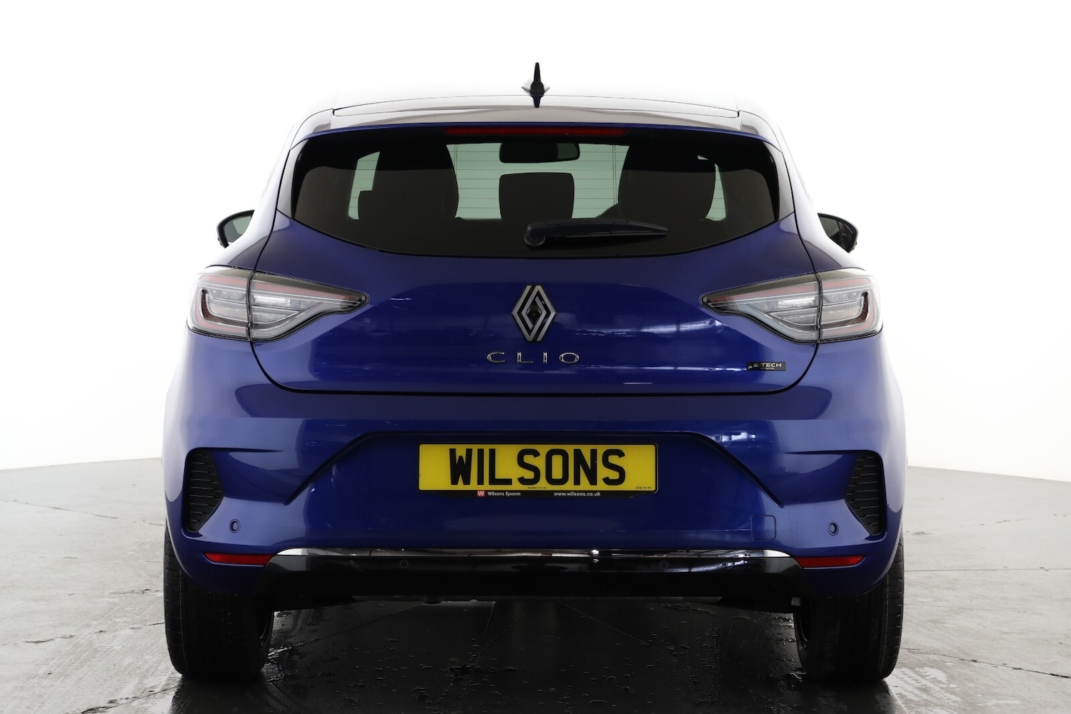 Used Renault Clio 2025 for sale - 76870789: Photo 2