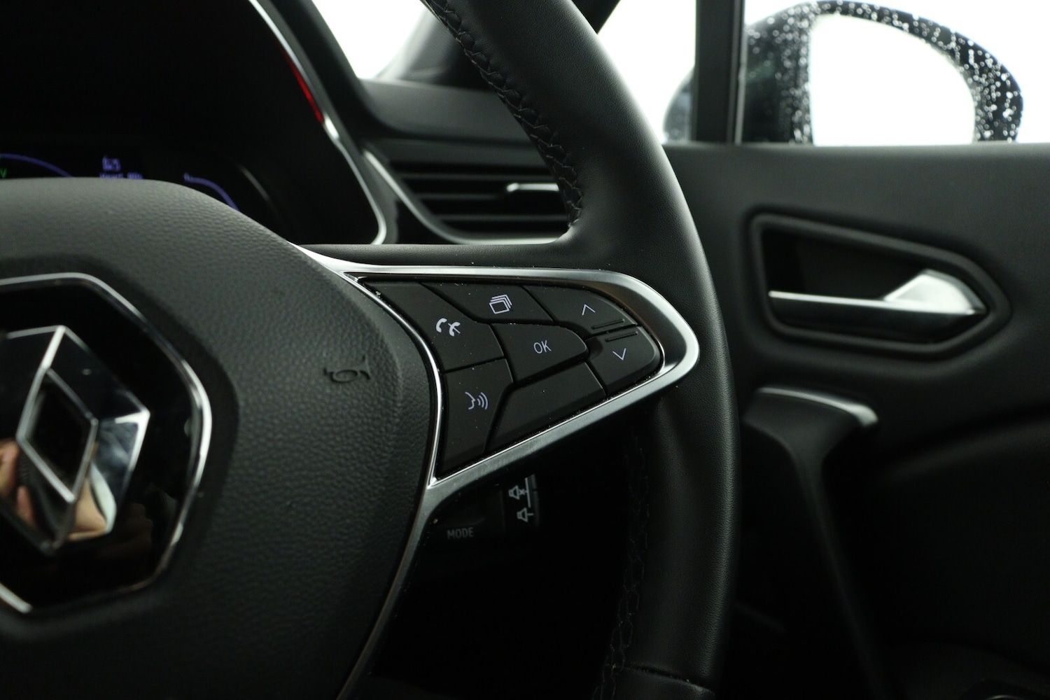 Used Renault Captur 2022 for sale - 76684297: Photo 20