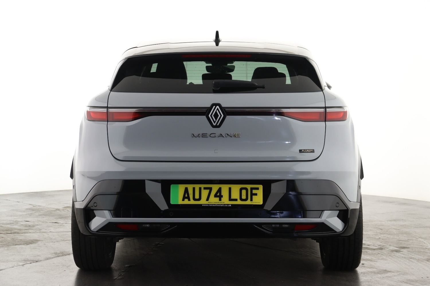 Used Renault Megane E Tech 2024 for sale - 76384526: Photo 2