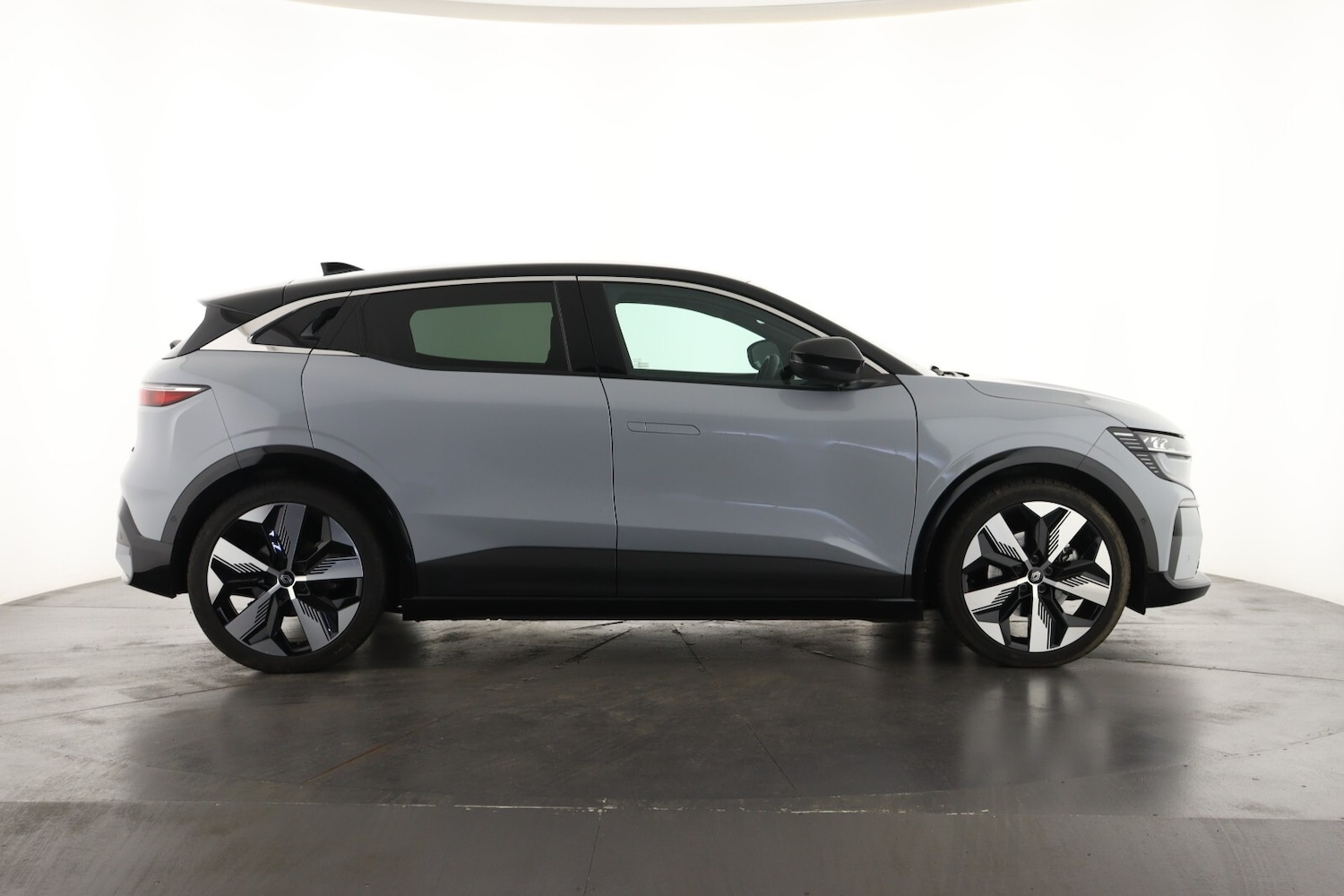 Used Renault Megane E Tech 2024 for sale - 76384526: Photo 4