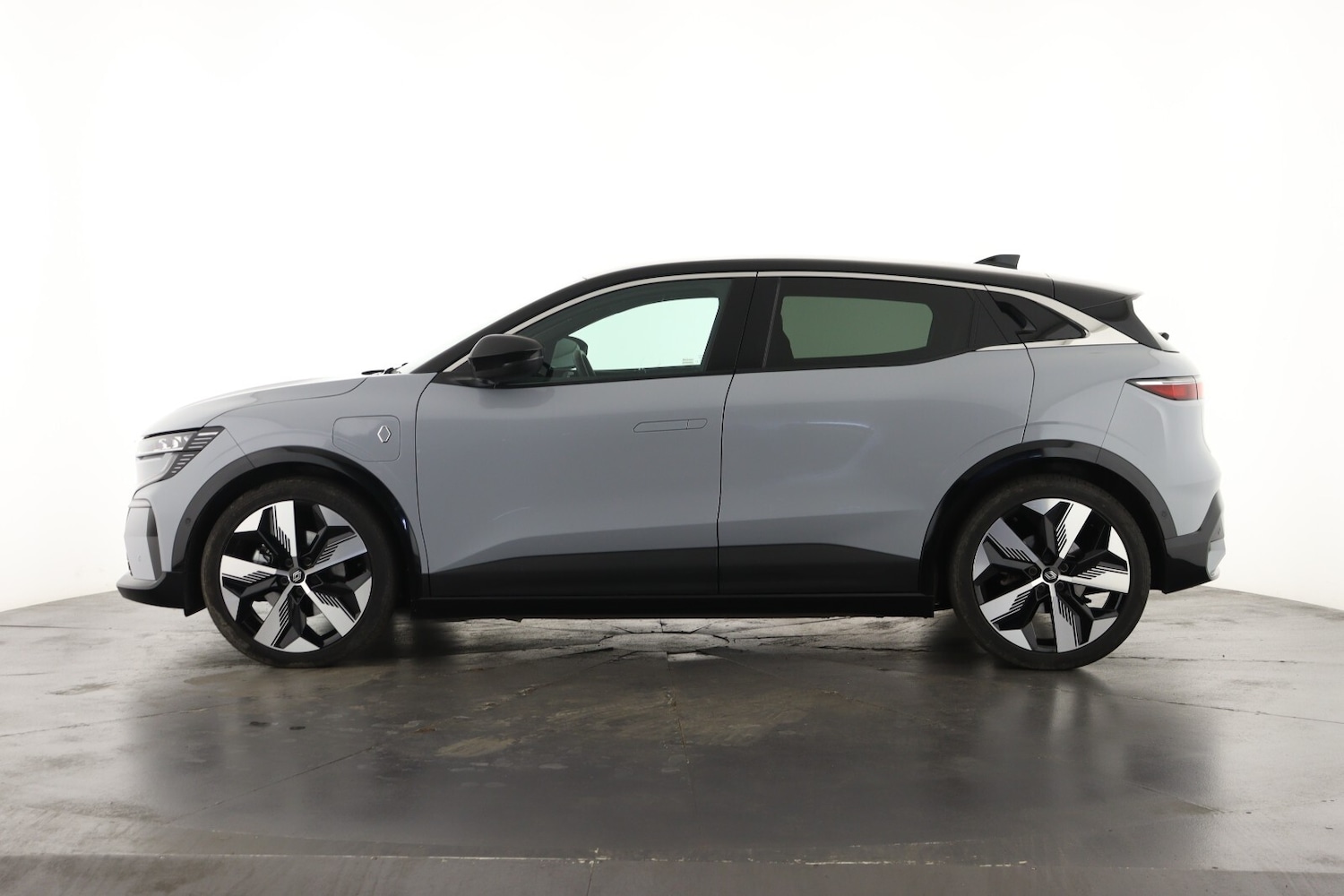 Used Renault Megane E Tech 2024 for sale - 76384526: Photo 7