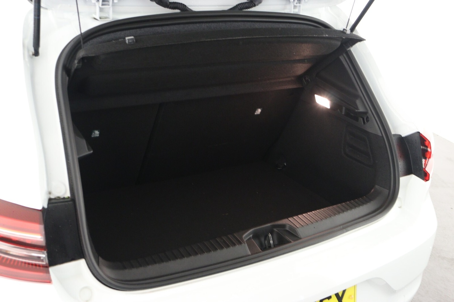 Used Renault Clio 2022 for sale - 76870021: Photo 10