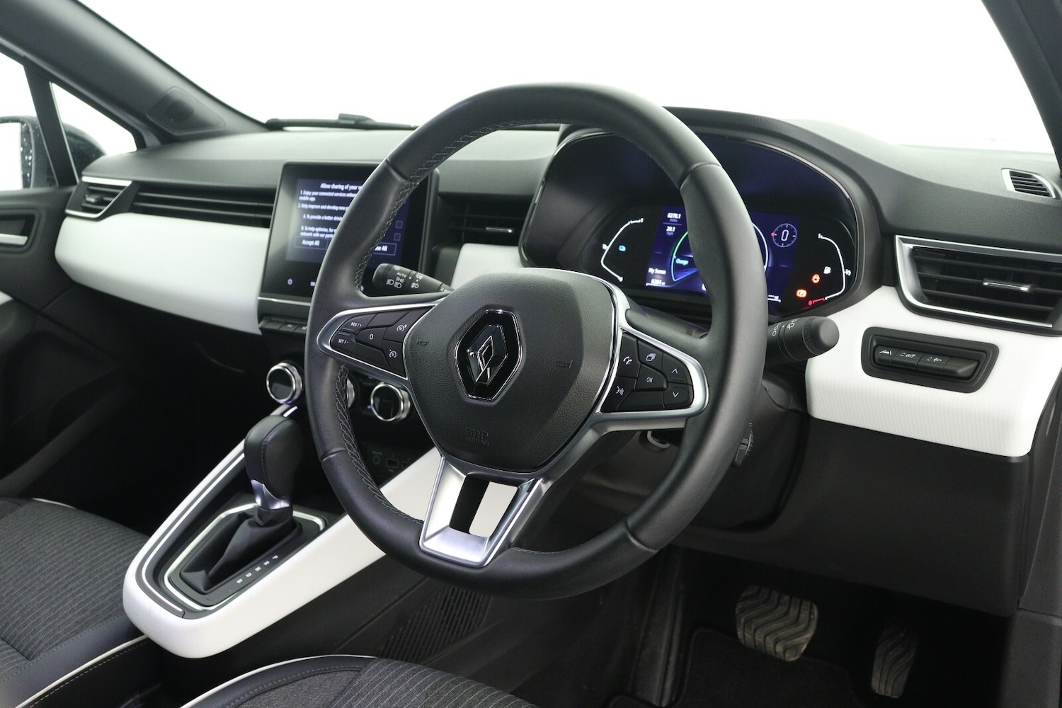 Used Renault Clio 2022 for sale - 76870021: Photo 14
