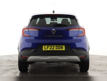 Used Renault Captur 2022 for sale - 77170435: Photo