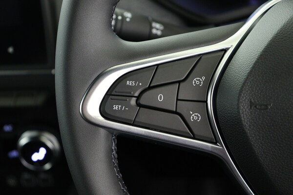 Used Renault Clio 2025 for sale - 76312053: Photo 23