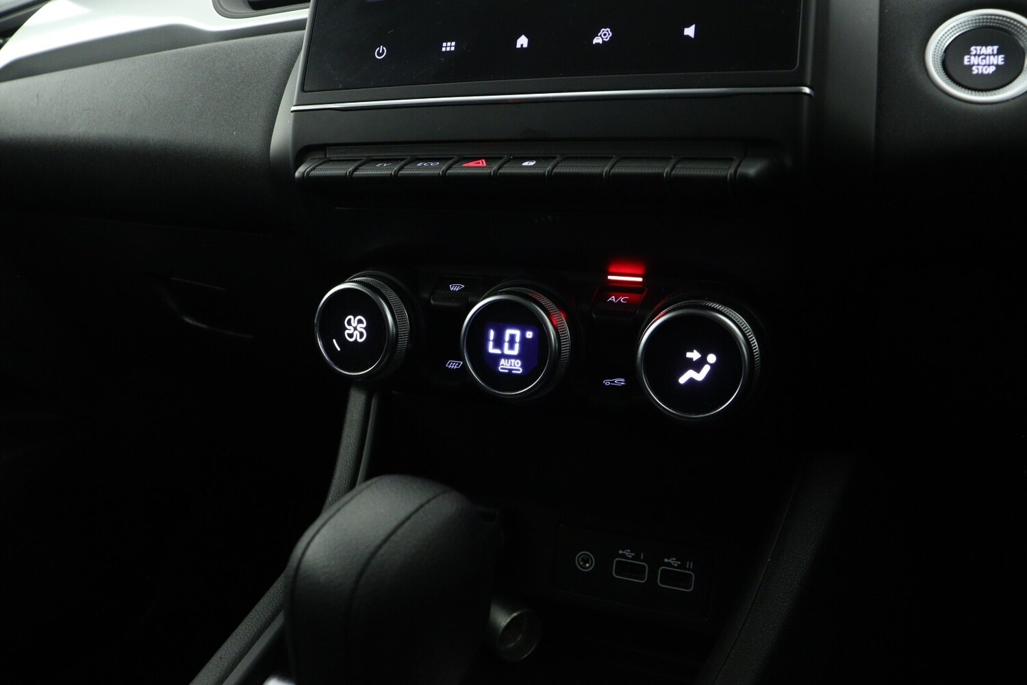 Used Renault Captur 2024 for sale - 75815470: Photo 19
