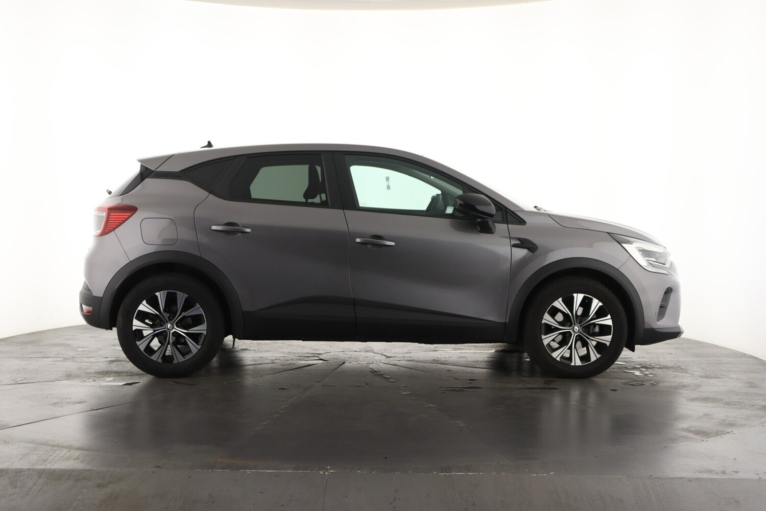 Used Renault Captur 2024 for sale - 75815470: Photo 4