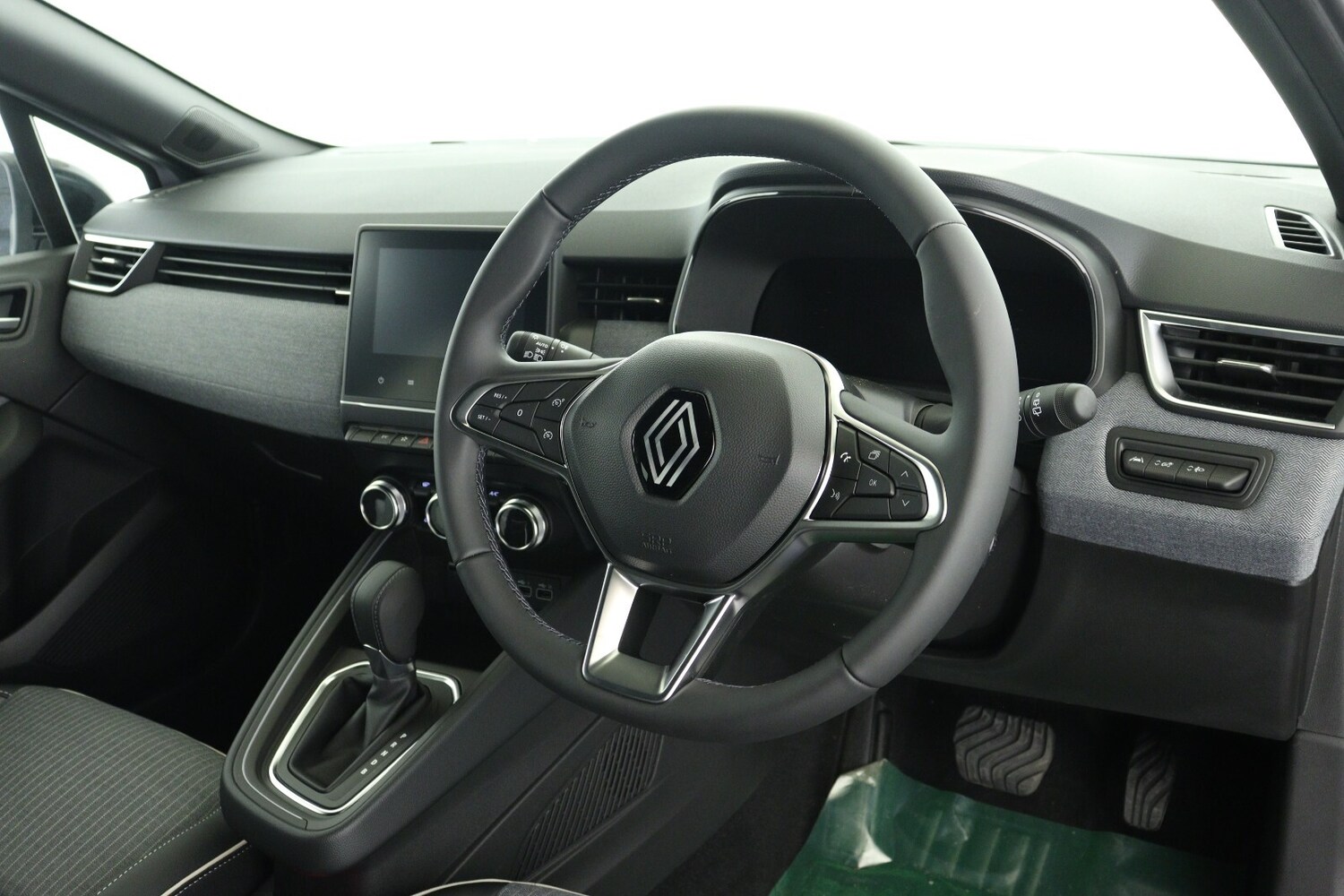 Used Renault Clio 2025 for sale - 78080903: Photo 14