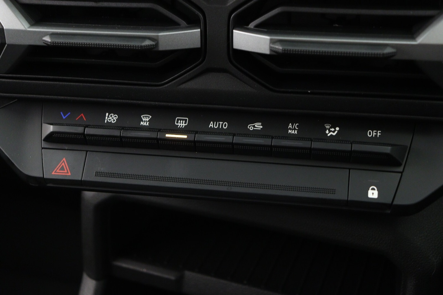 Used Dacia Duster 2025 for sale - 76871389: Photo 19