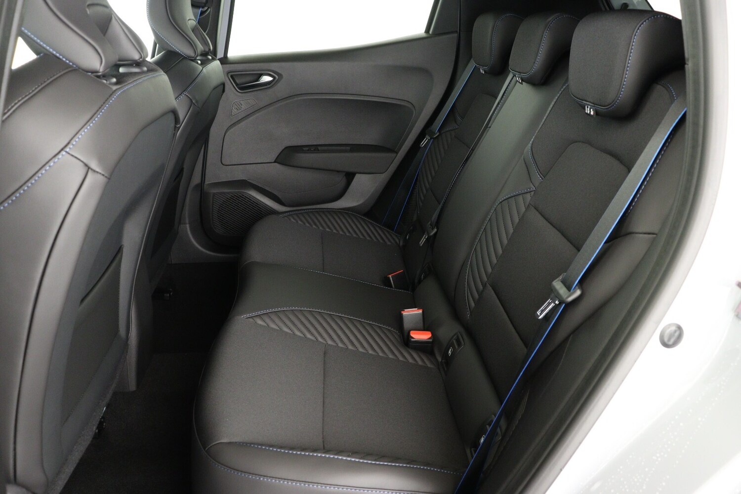 Used Renault Clio 2026 for sale - 77457818: Photo 12