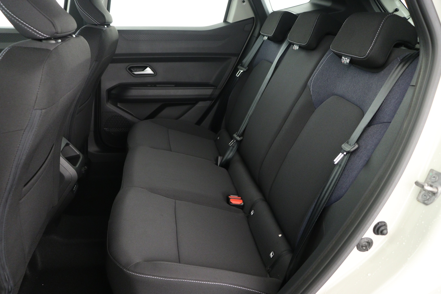 Used Dacia Duster 2025 for sale - 76615485: Photo 12