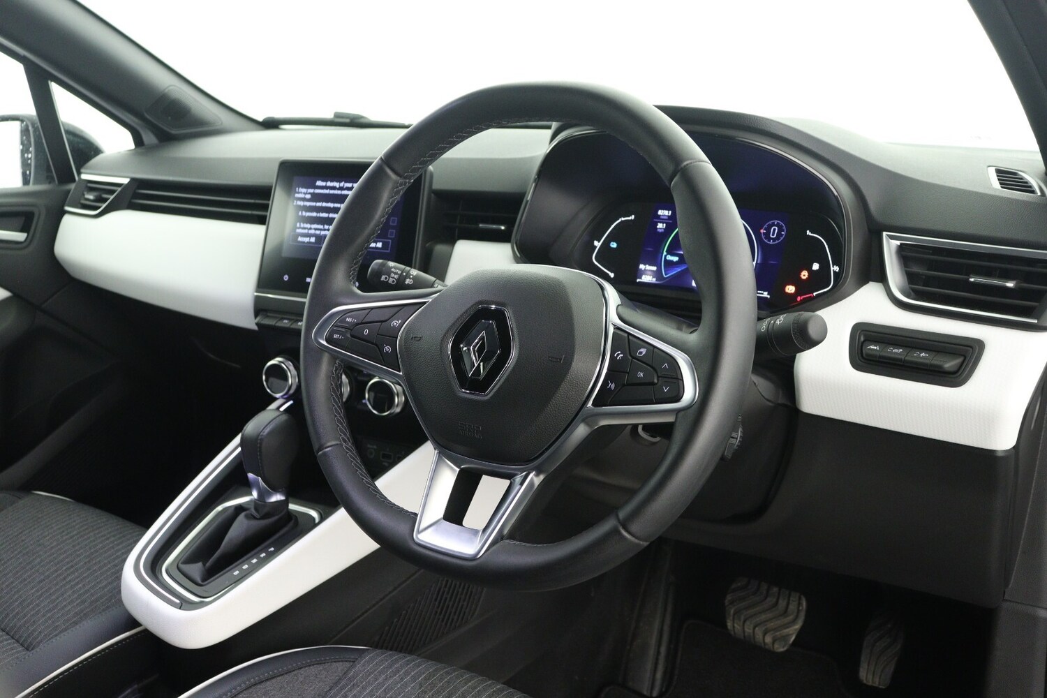 Used Renault Clio 2022 for sale - 75922035: Photo 14