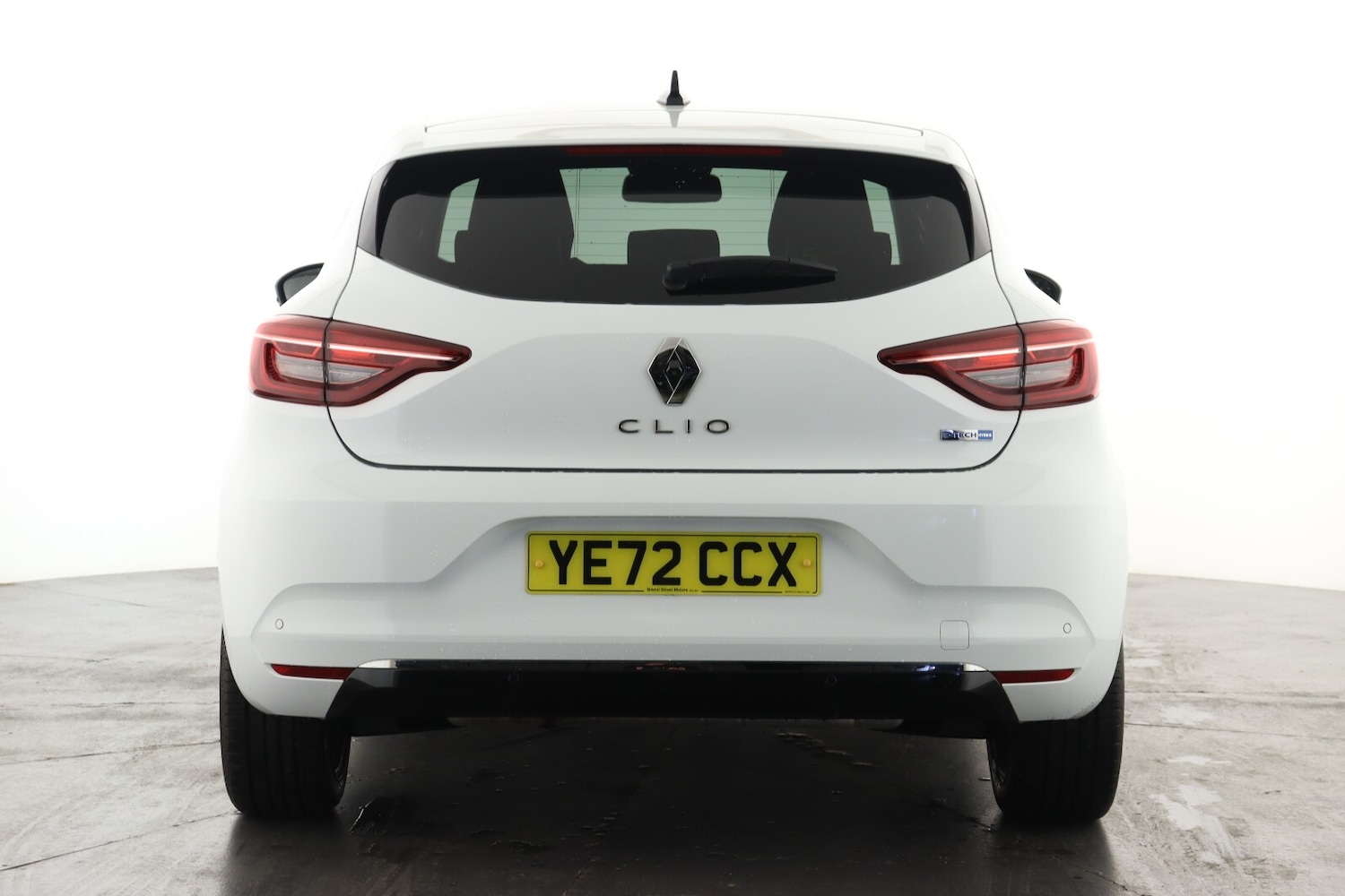 Used Renault Clio 2022 for sale - 75922035: Photo 2