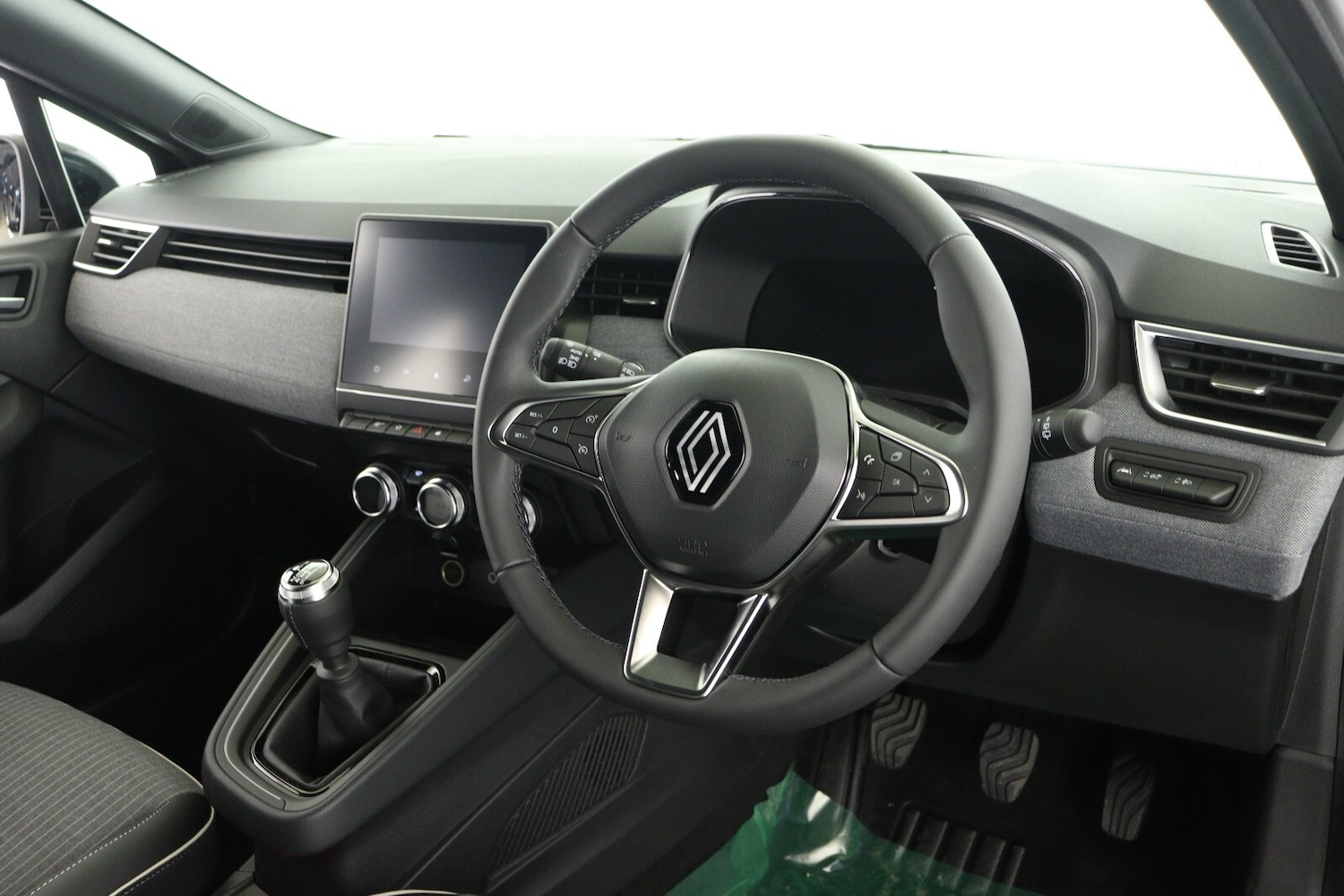 Used Renault Clio 2024 for sale - 76873526: Photo 14