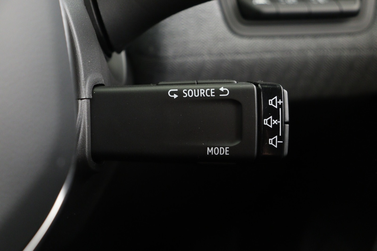 Used Renault Clio 2024 for sale - 76873526: Photo 22