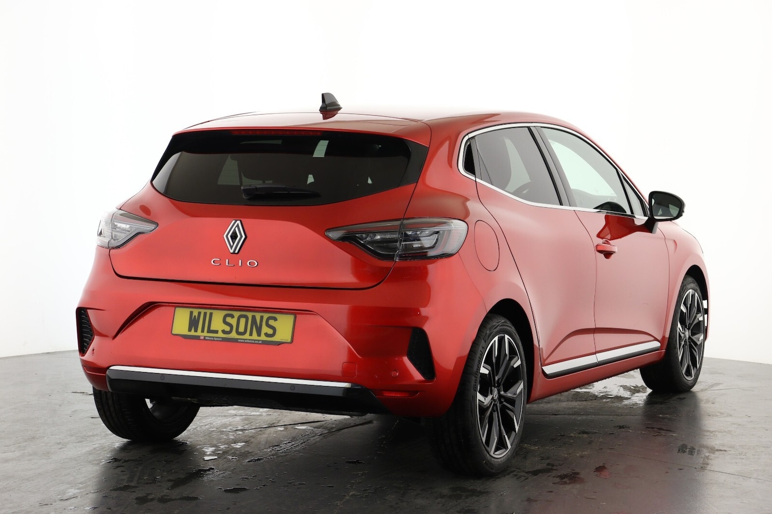 Used Renault Clio 2024 for sale - 76873526: Photo 3