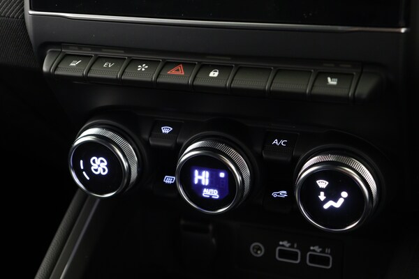 Used Renault Clio 2025 for sale - 75763654: Photo 20