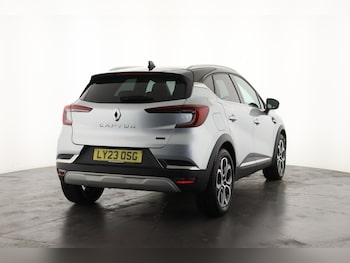 Used Renault Captur 2023 for sale - 75775971: Photo