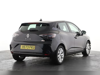 Used Renault Clio 2024 for sale - 77732539: Photo