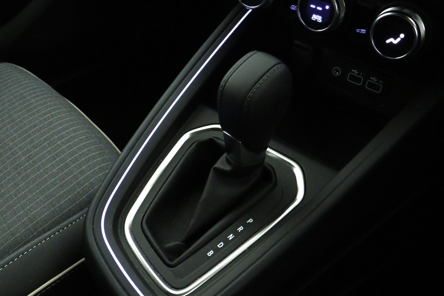 Used Renault Clio 2025 for sale - 76869508: Photo 15