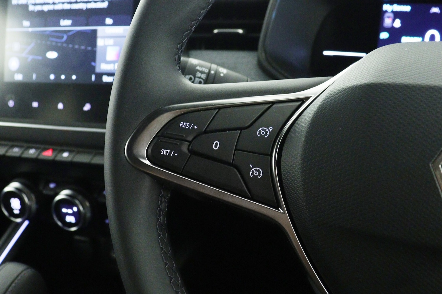 Used Renault Clio 2025 for sale - 76869508: Photo 17