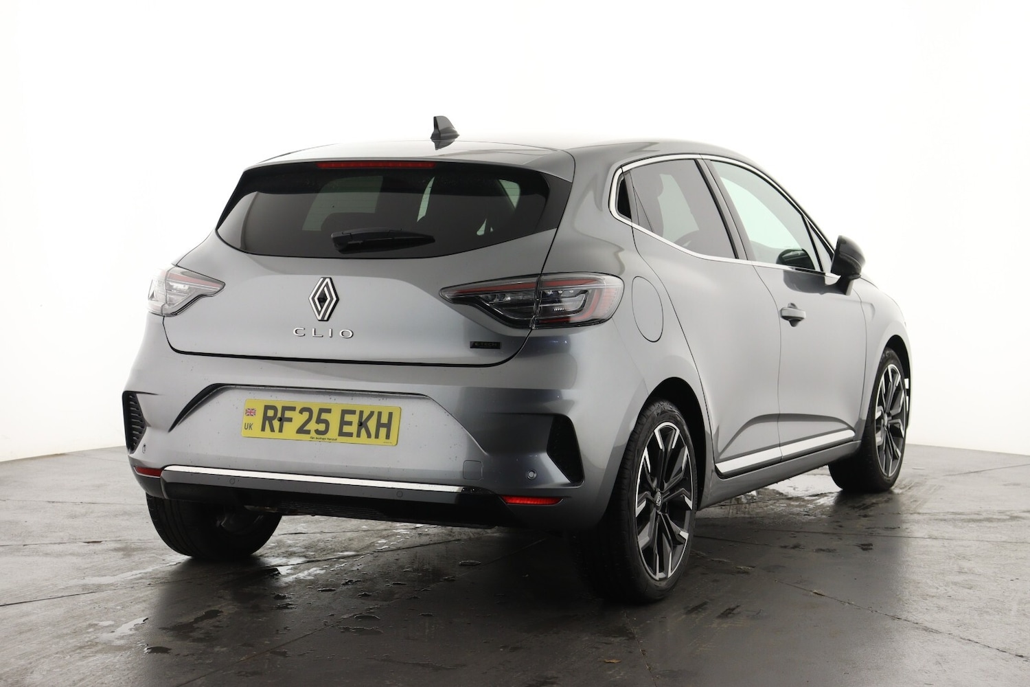 Used Renault Clio 2025 for sale - 76869508: Photo 3