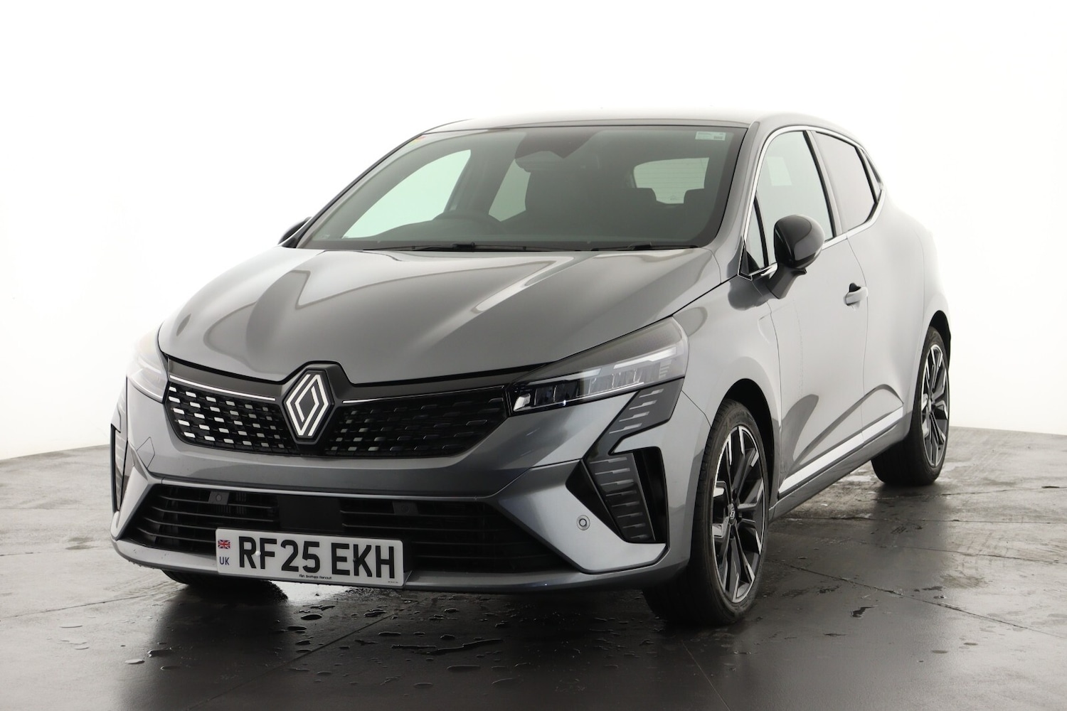 Used Renault Clio 2025 for sale - 76869508: Photo 6