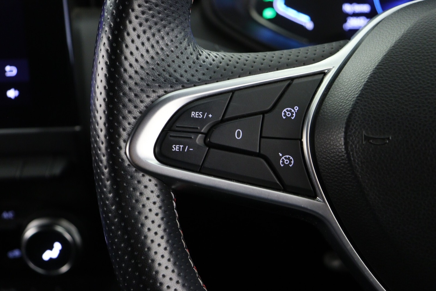 Used Renault Clio 2022 for sale - 76874149: Photo 22