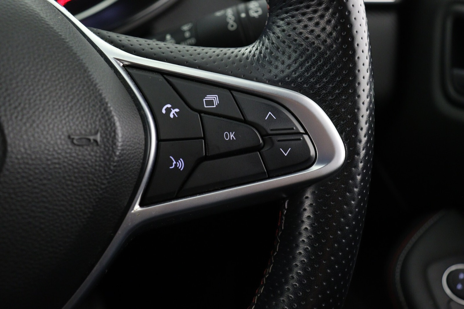 Used Renault Clio 2022 for sale - 76874149: Photo 23