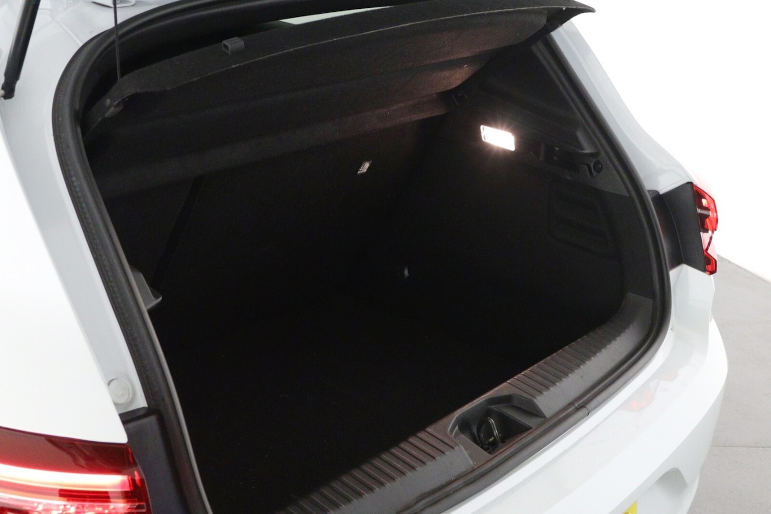 Used Renault Clio 2022 for sale - 76874149: Photo 9