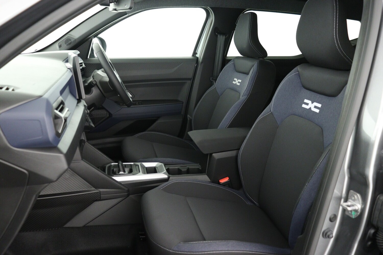 Used Dacia Duster 2026 for sale - 77614469: Photo 10