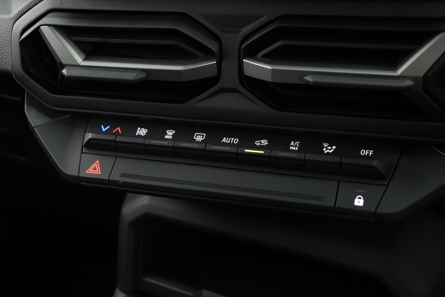 Used Dacia Duster 2026 for sale - 77614469: Photo 16