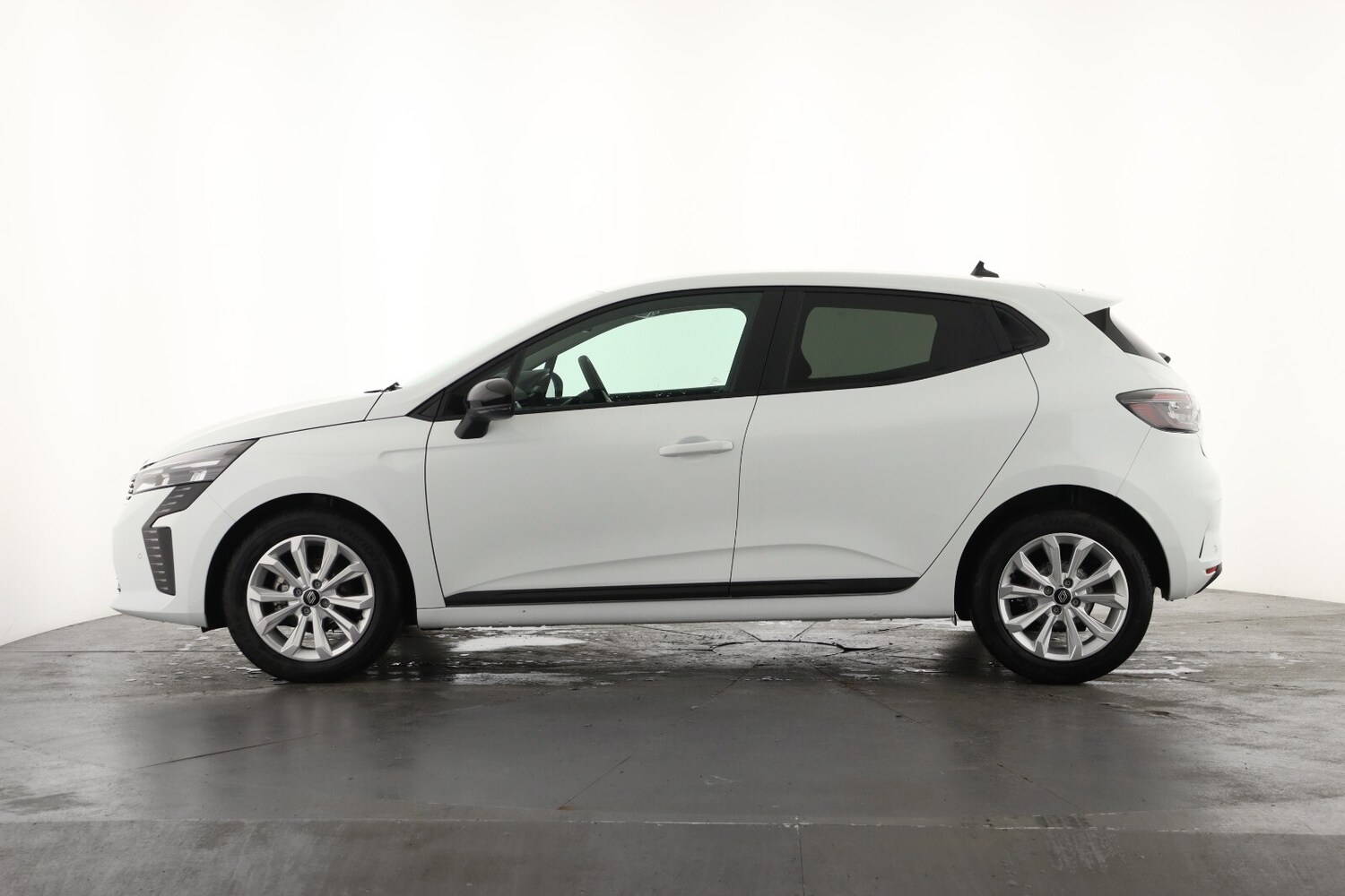 Used Renault Clio 2026 for sale - 77084903: Photo 7