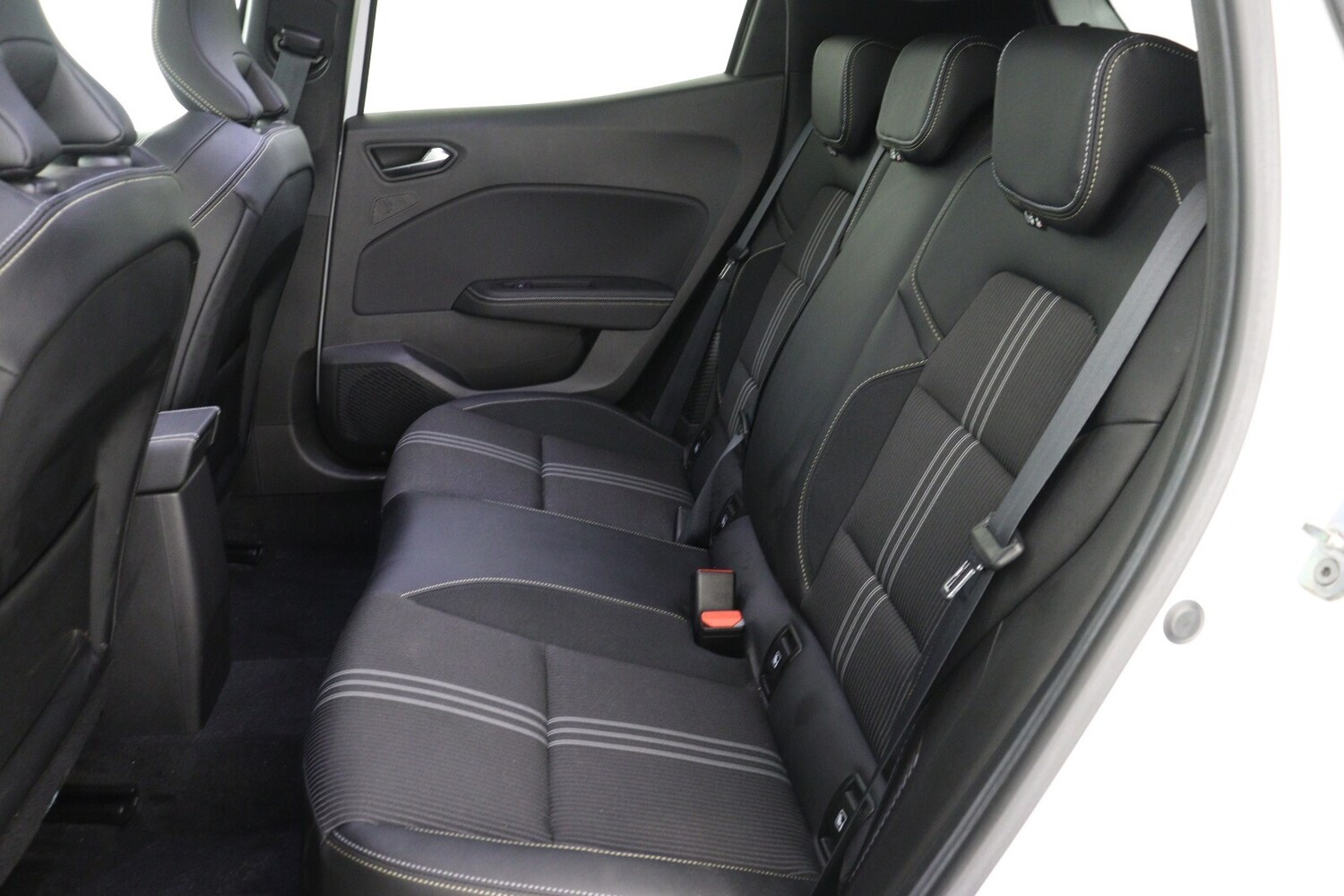 Used Renault Clio 2023 for sale - 77619126: Photo 13