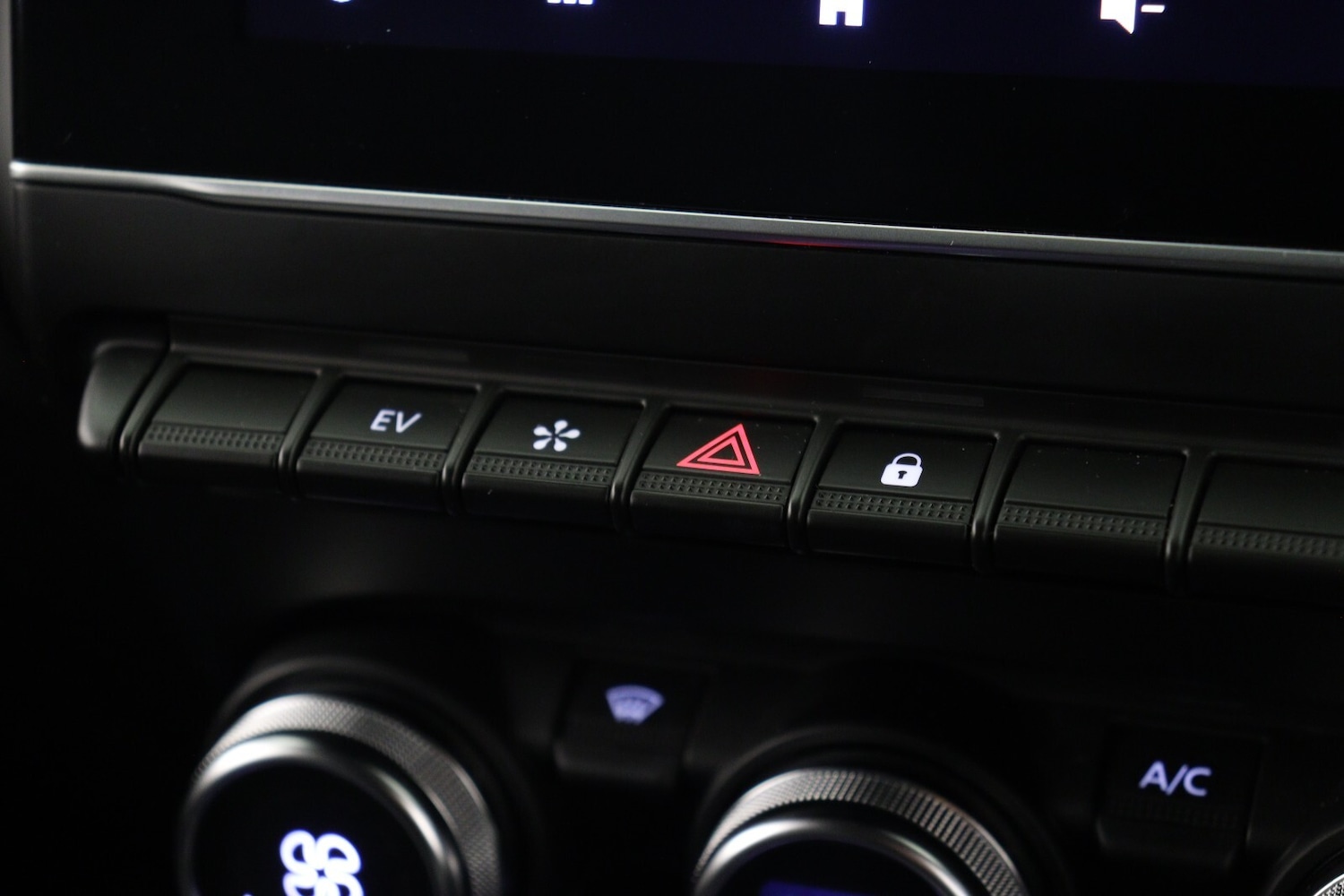 Used Renault Clio 2023 for sale - 77619126: Photo 21