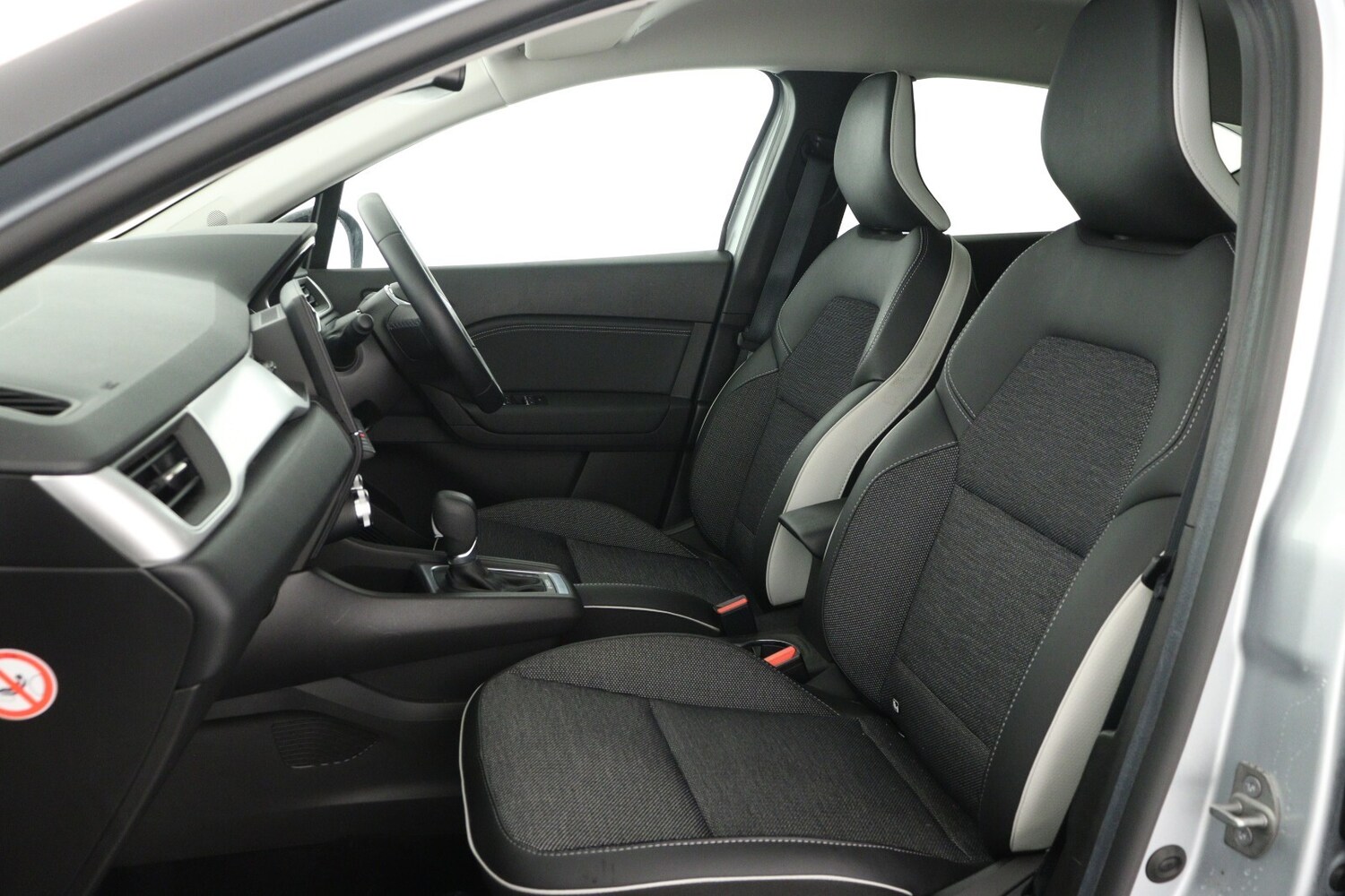 Used Renault Captur 2023 for sale - 77592118: Photo 11