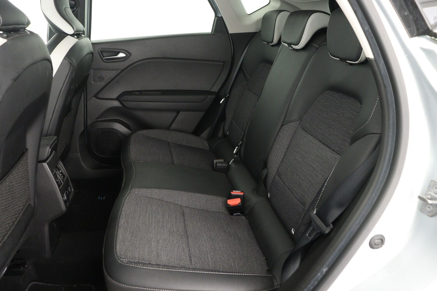 Used Renault Captur 2023 for sale - 77592118: Photo 13