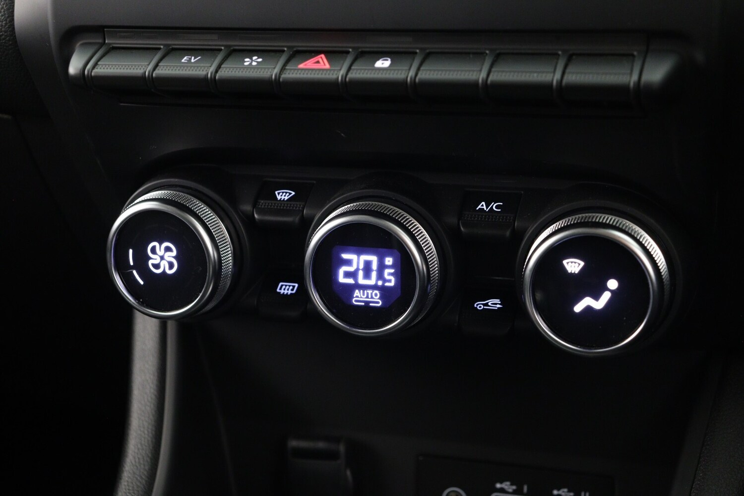 Used Renault Captur 2023 for sale - 77592118: Photo 20