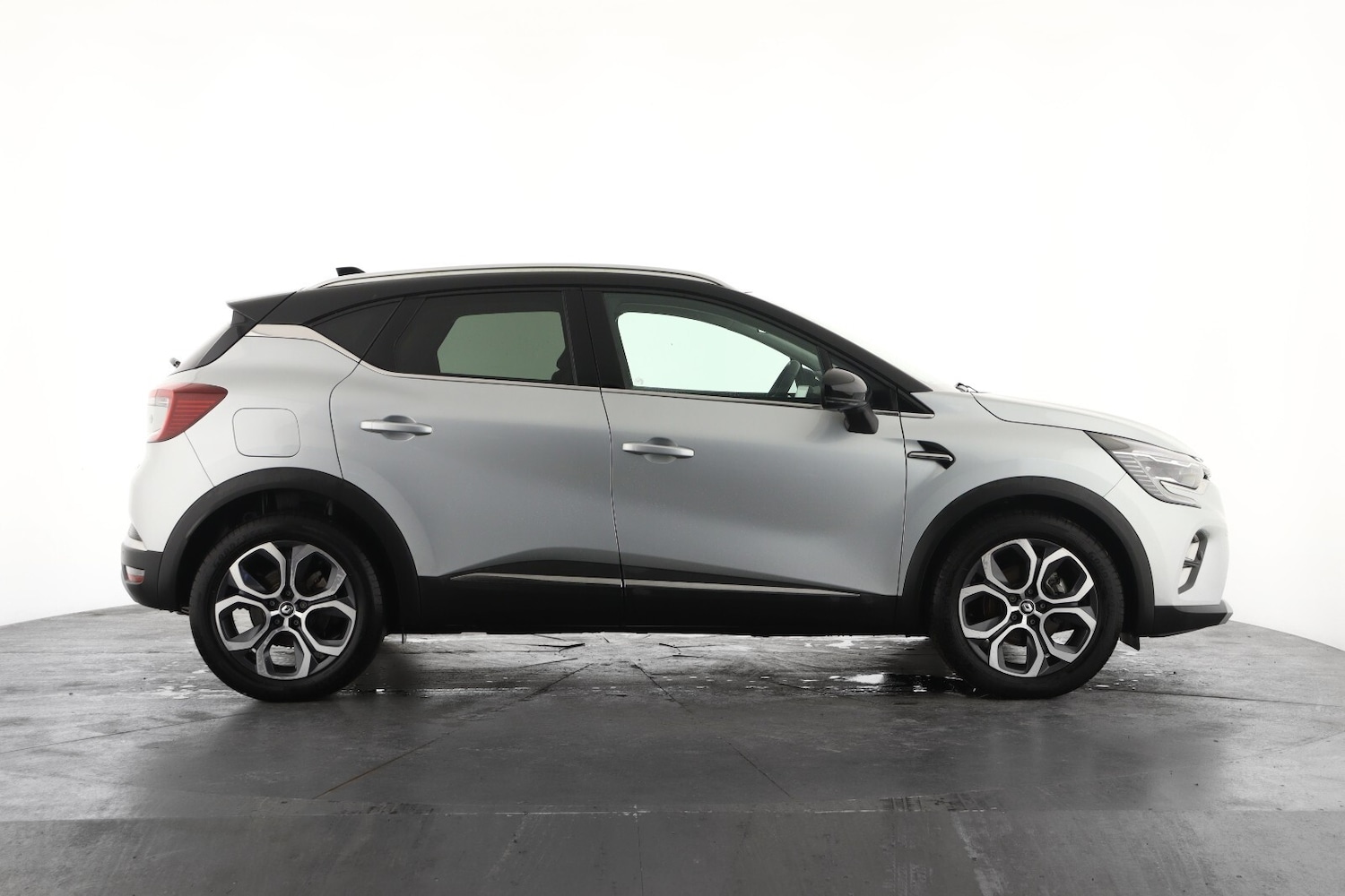 Used Renault Captur 2023 for sale - 77592118: Photo 5